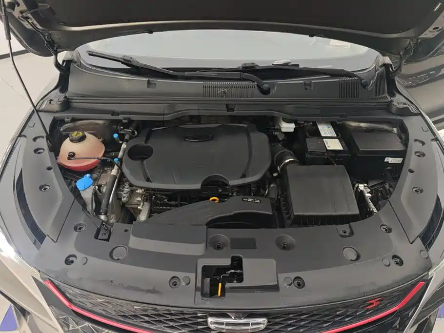 Geely Binyue — миниатюра 10
