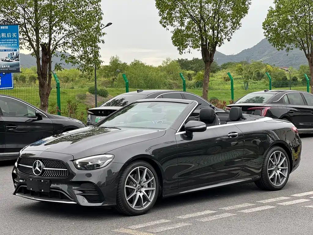 MERCEDES-BENZ E CLASS