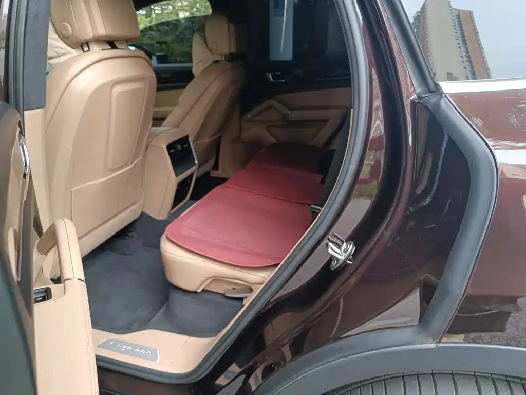 Porsche Cayenne Hybrid — миниатюра 13