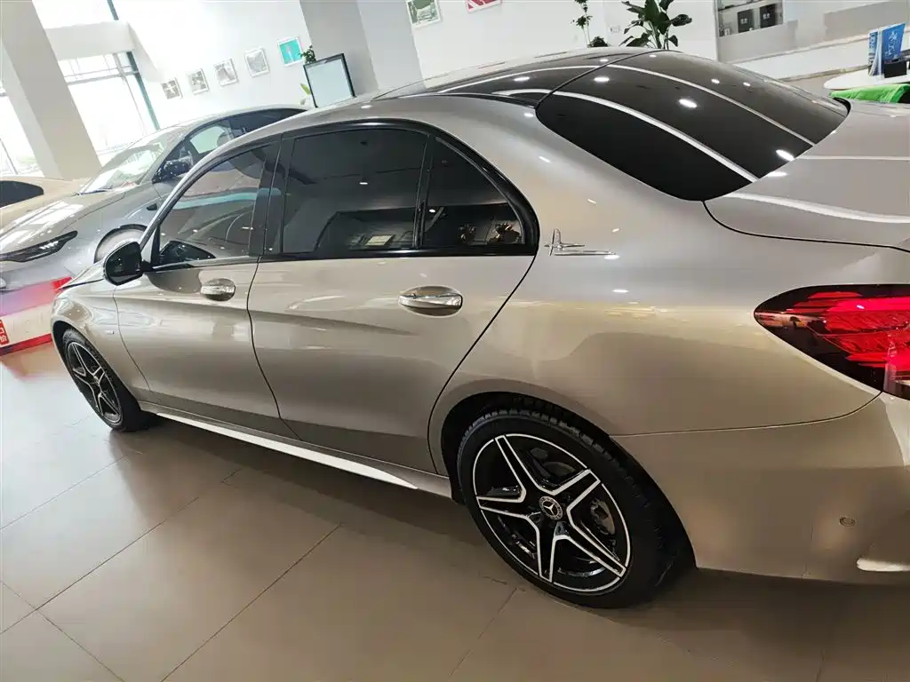 MERCEDES BENZ C CLASS