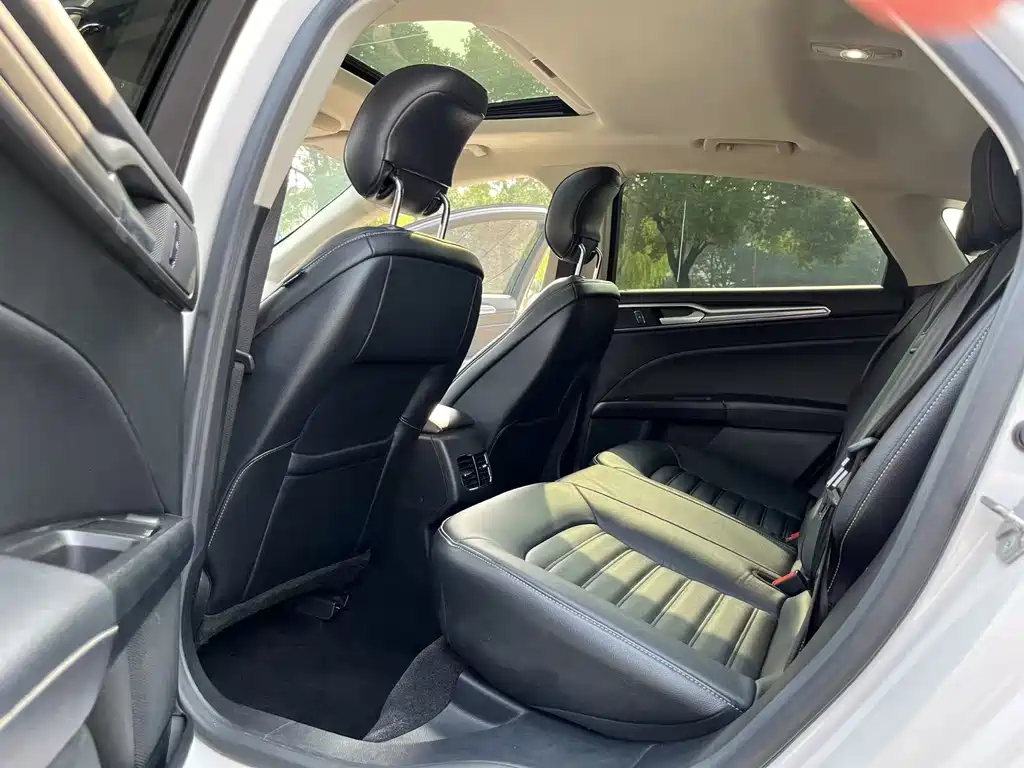 Ford Mondeo 2018 EcoBoost 200 Fashion