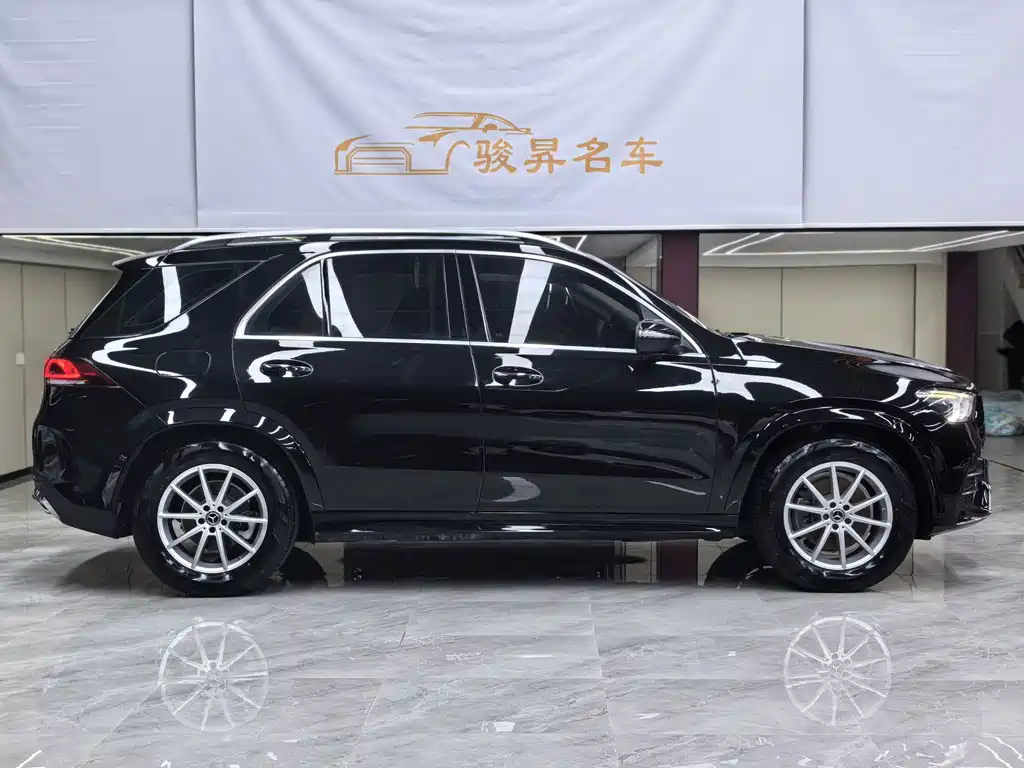 Mercedes-Benz GLE (Import) — миниатюра 8