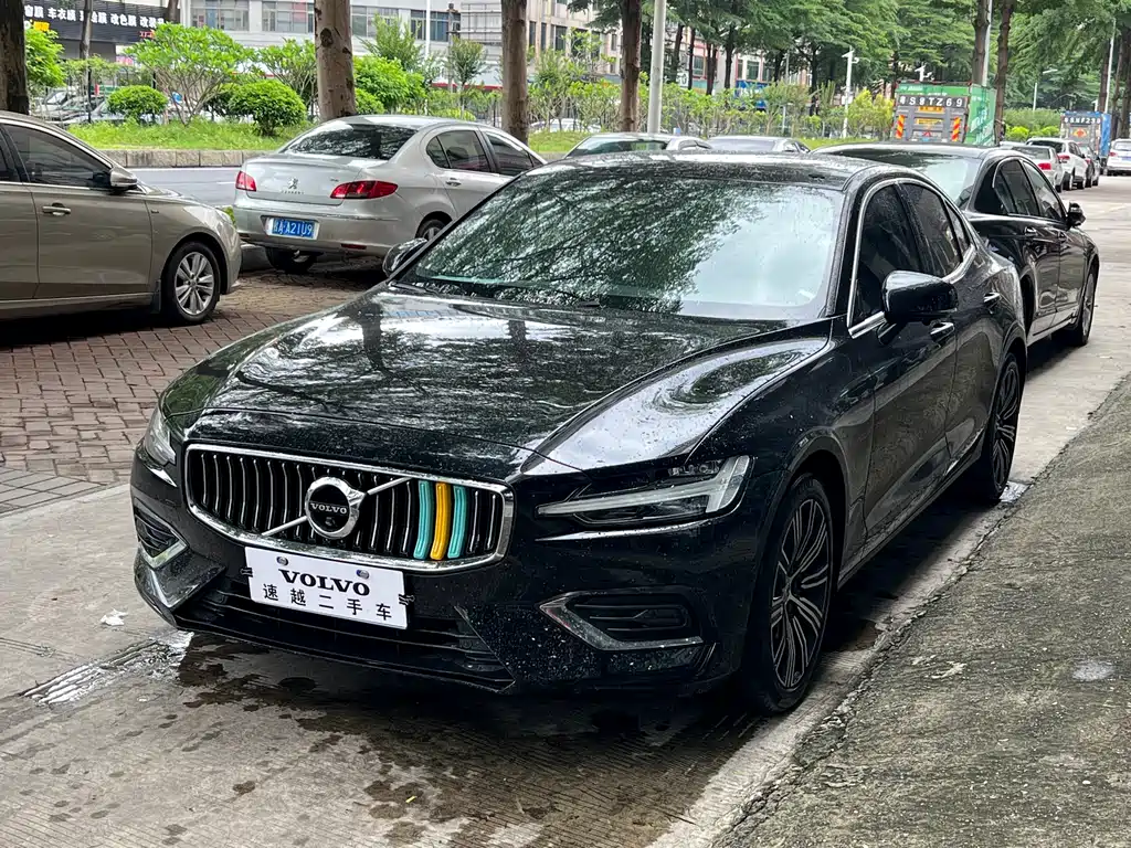 Volvo S60 2021