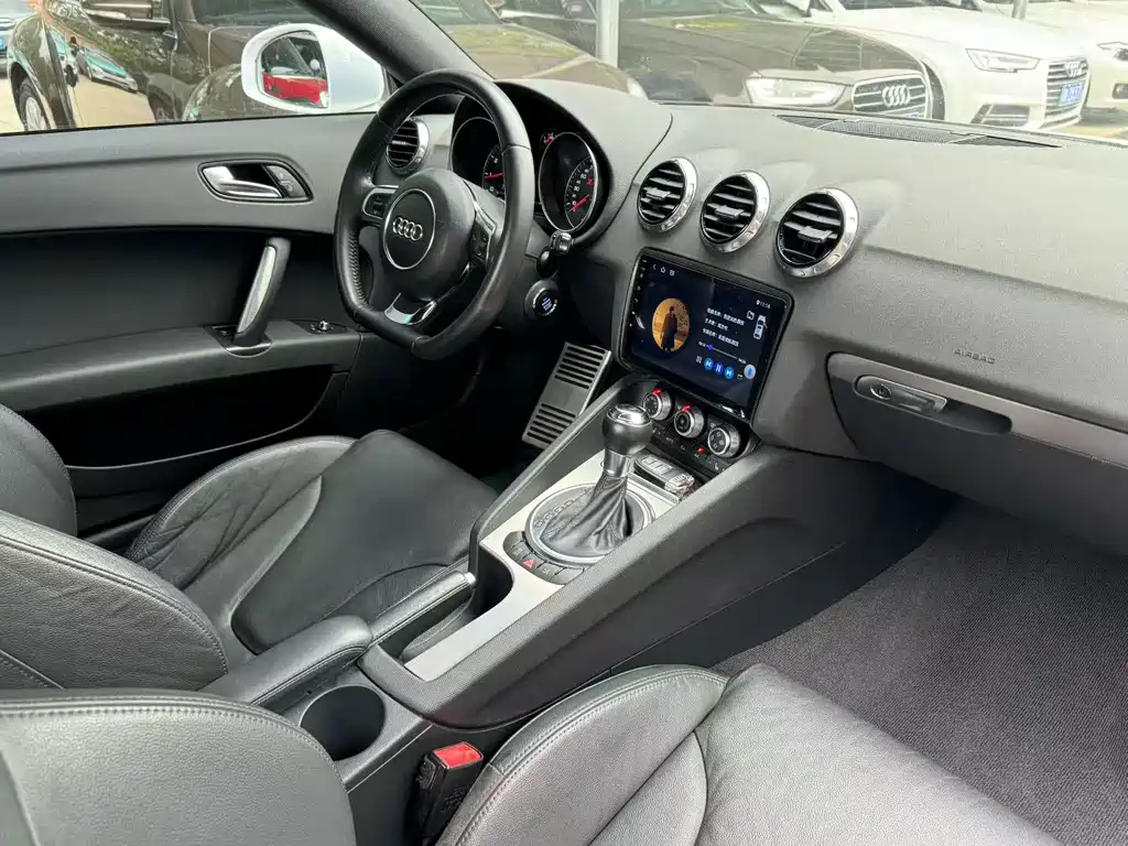 Audi TT — миниатюра 6