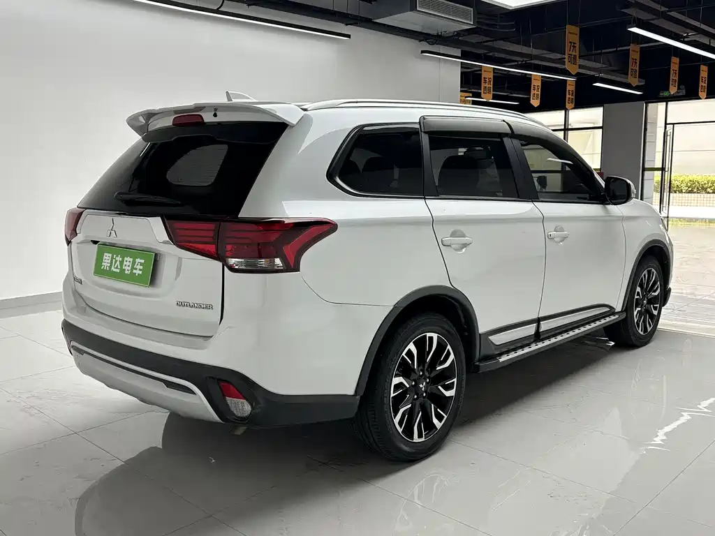 Mitsubishi Outlander 2019 2.0L Enjoy 5 мест VI