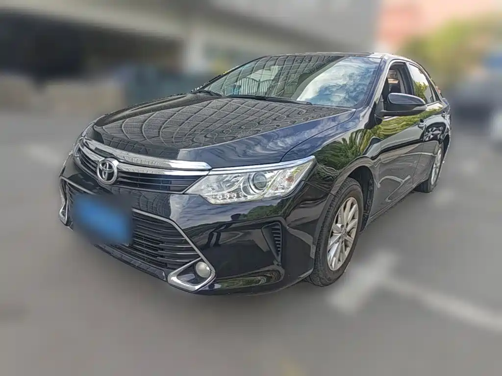 Toyota Camry — миниатюра 3