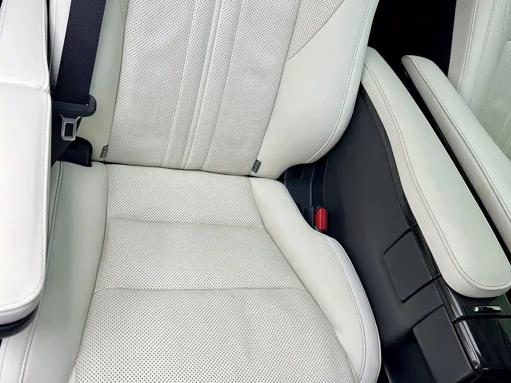 Lexus LM 300h 7-seat Elegant Elegant Edition, фото 33