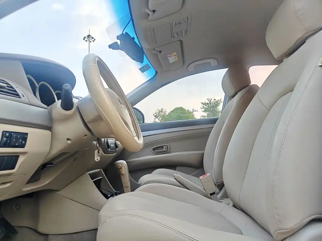 Nissan Sylphy — миниатюра 13