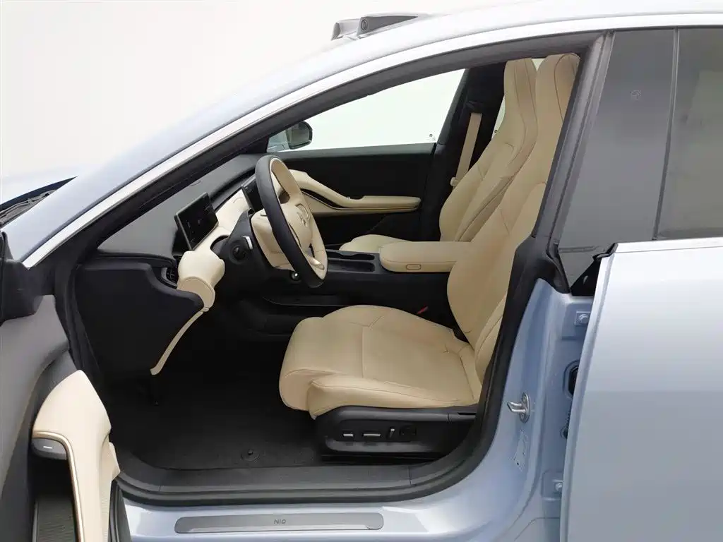 NIO NIO ET5T