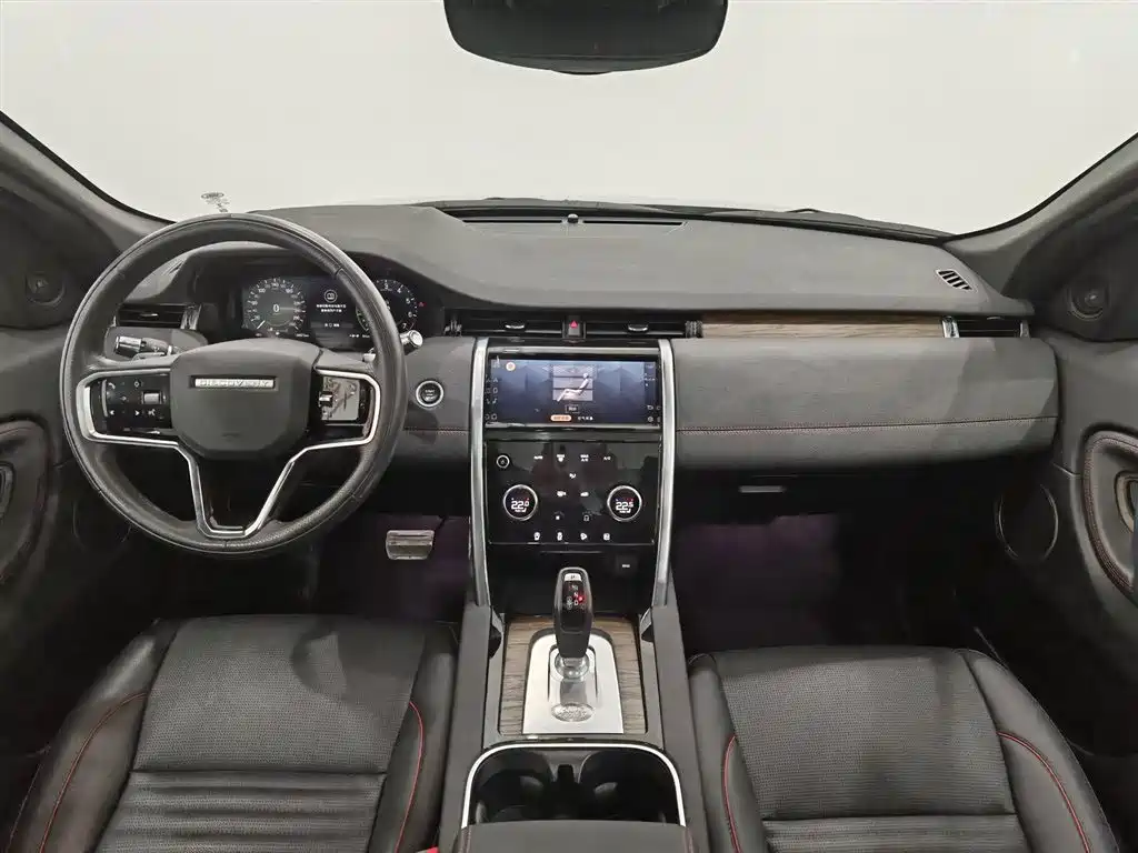 LAND ROVER DISCOVER NEW ENERGY SOURCES FOR SPORTS