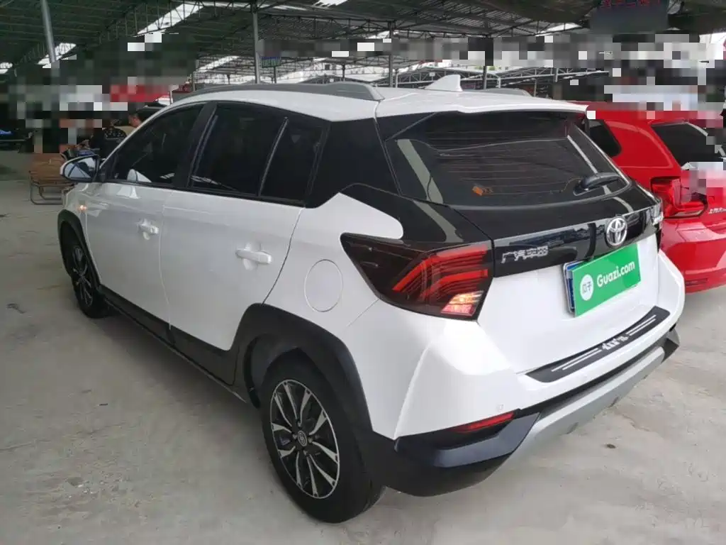 Toyota Yaris L — миниатюра 5