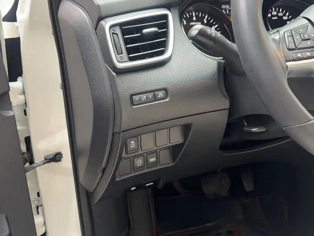 Nissan Qashqai — миниатюра 20