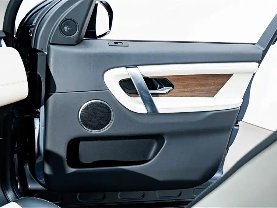 LAND ROVER DISCOVER SPORTS