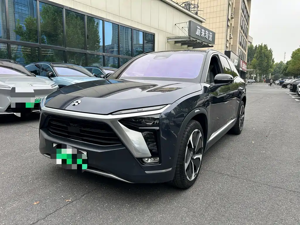 NIO ES8