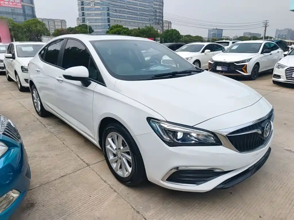 Buick Verano — миниатюра 4