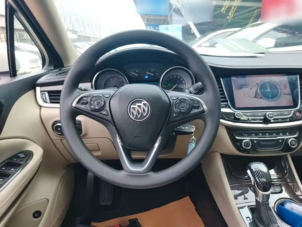 Buick Verano — миниатюра 11