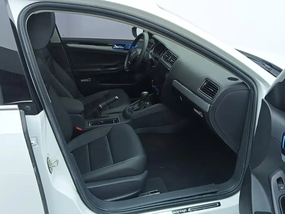 Volkswagen Sagitar — миниатюра 8