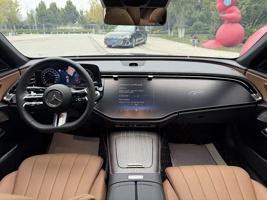Mercedes-Benz E-Class — миниатюра 6