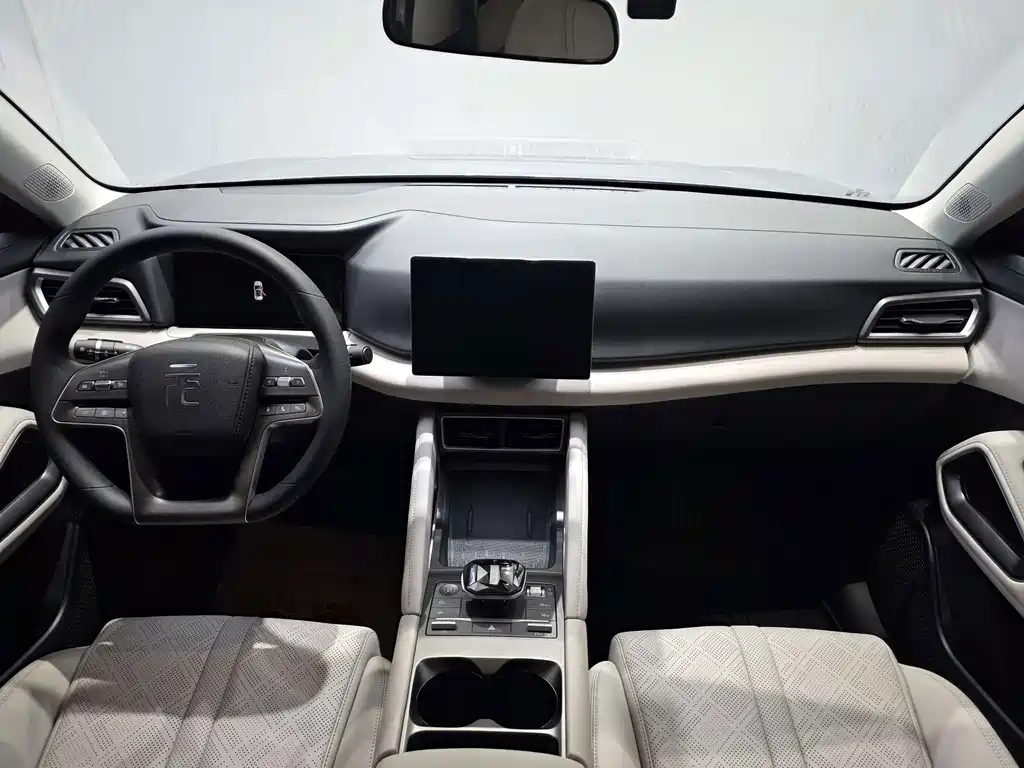 BYD Yuan UP — миниатюра 8