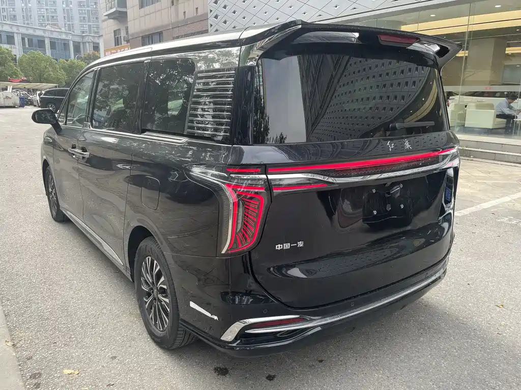 Hongqi Hongqi HQ9 PHEV — миниатюра 7