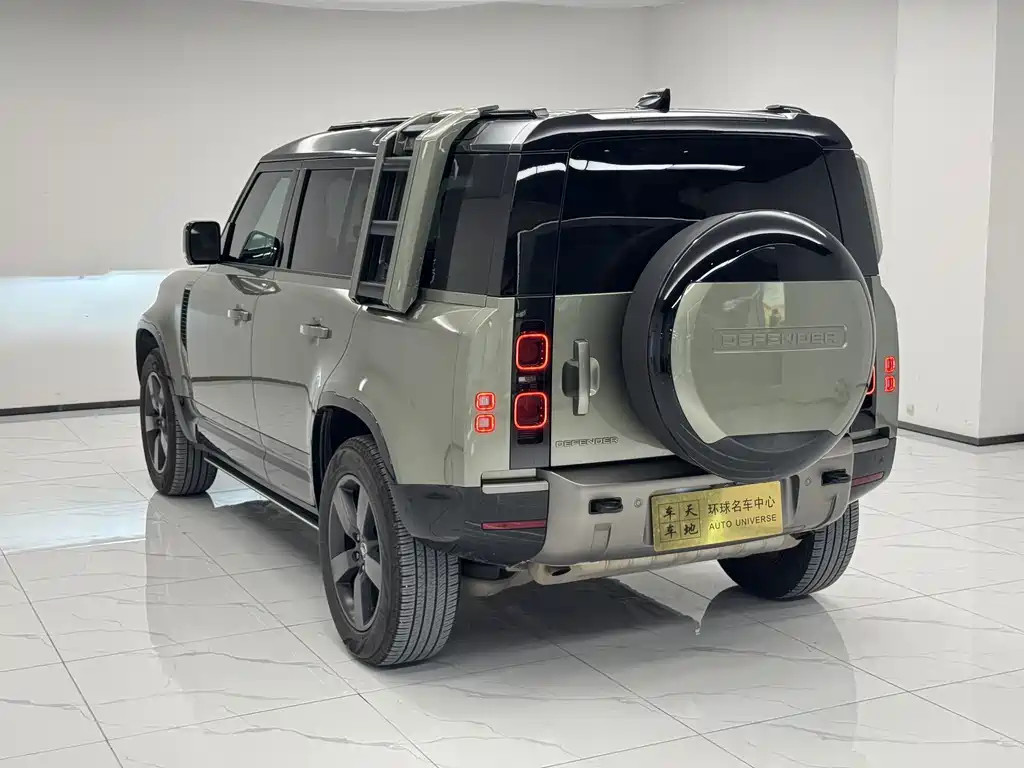 Land Rover Defender — миниатюра 22
