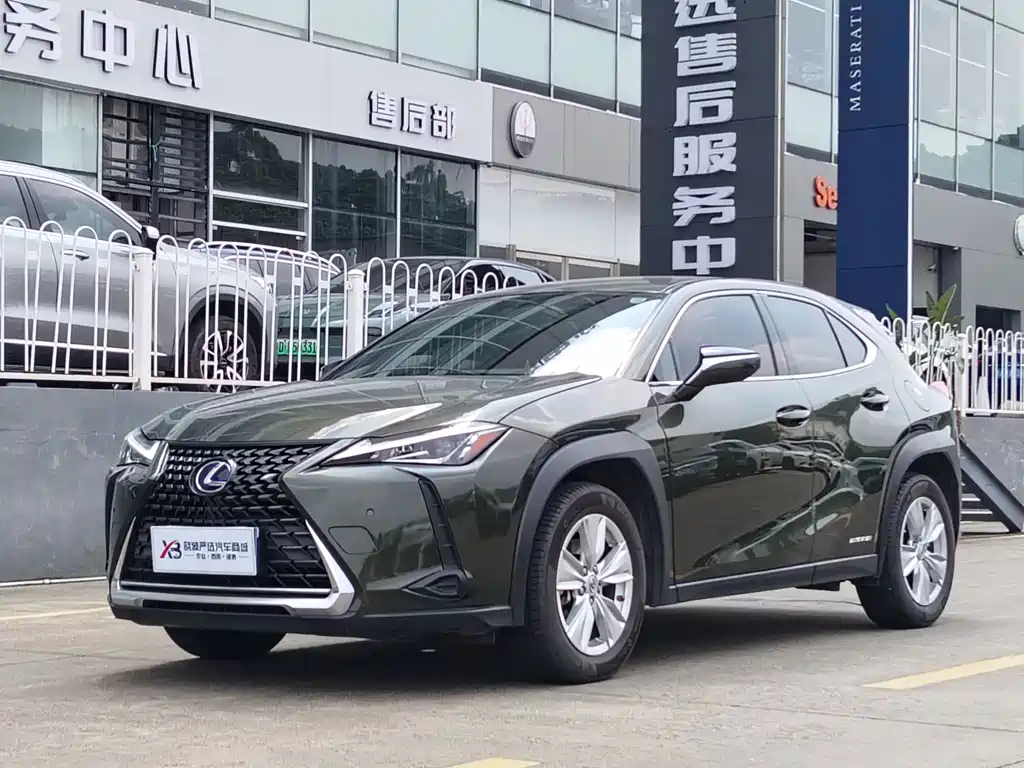 Lexus UX