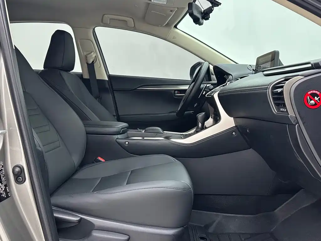 Lexus NX — миниатюра 9