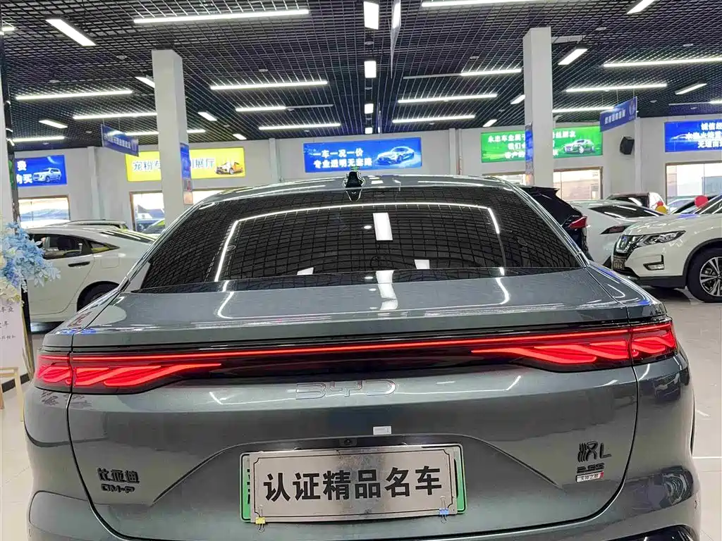 BYD HAN L
