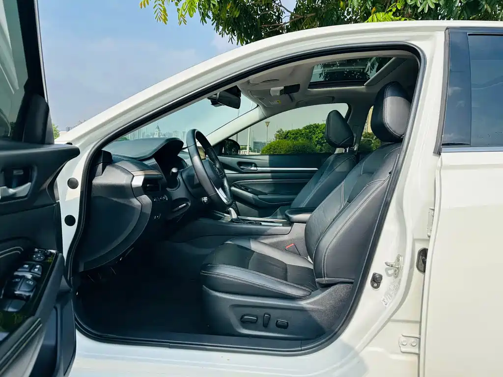 Nissan Teana — миниатюра 4