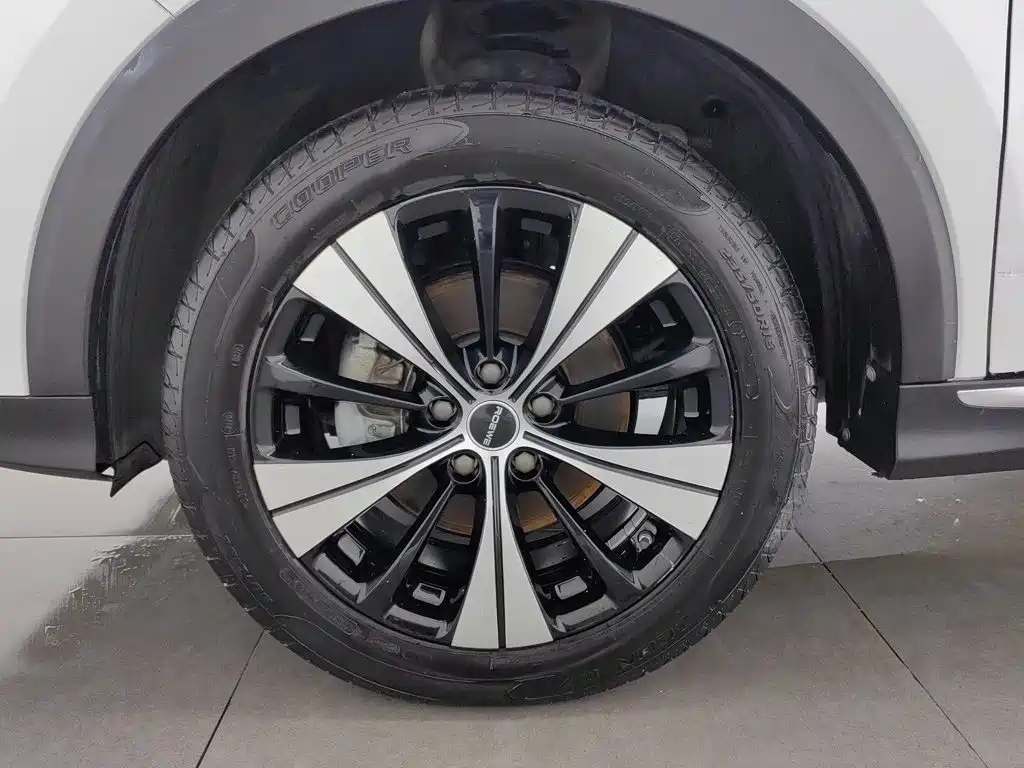 Roewe RX5 — миниатюра 17