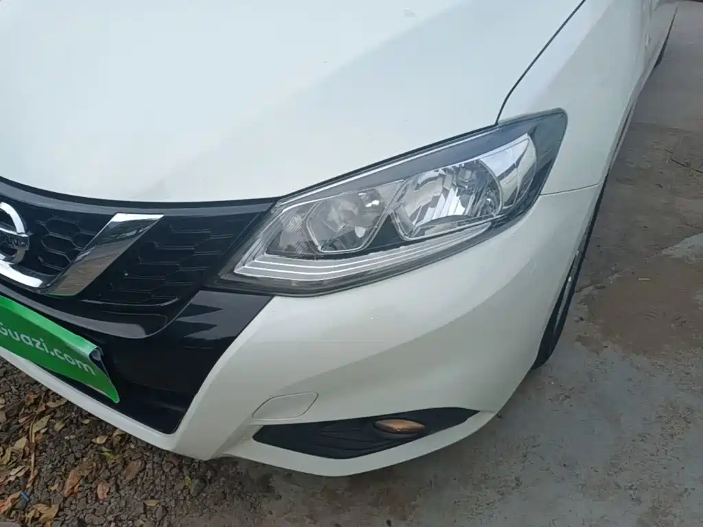 Nissan Tiida — миниатюра 24