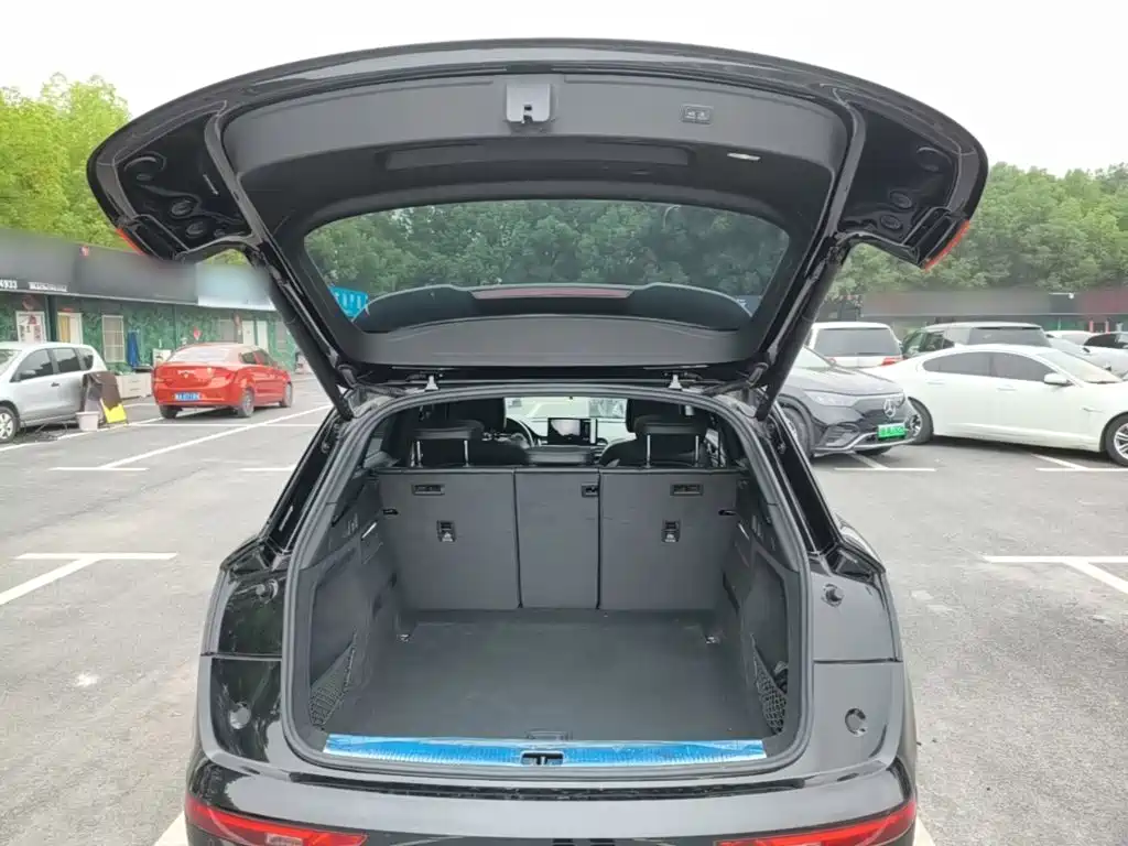 Audi Q5L — миниатюра 19