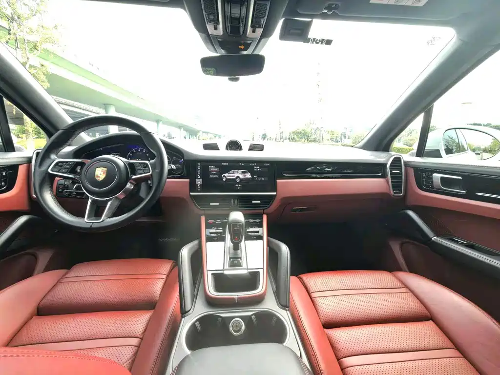 Porsche Cayenne — миниатюра 4
