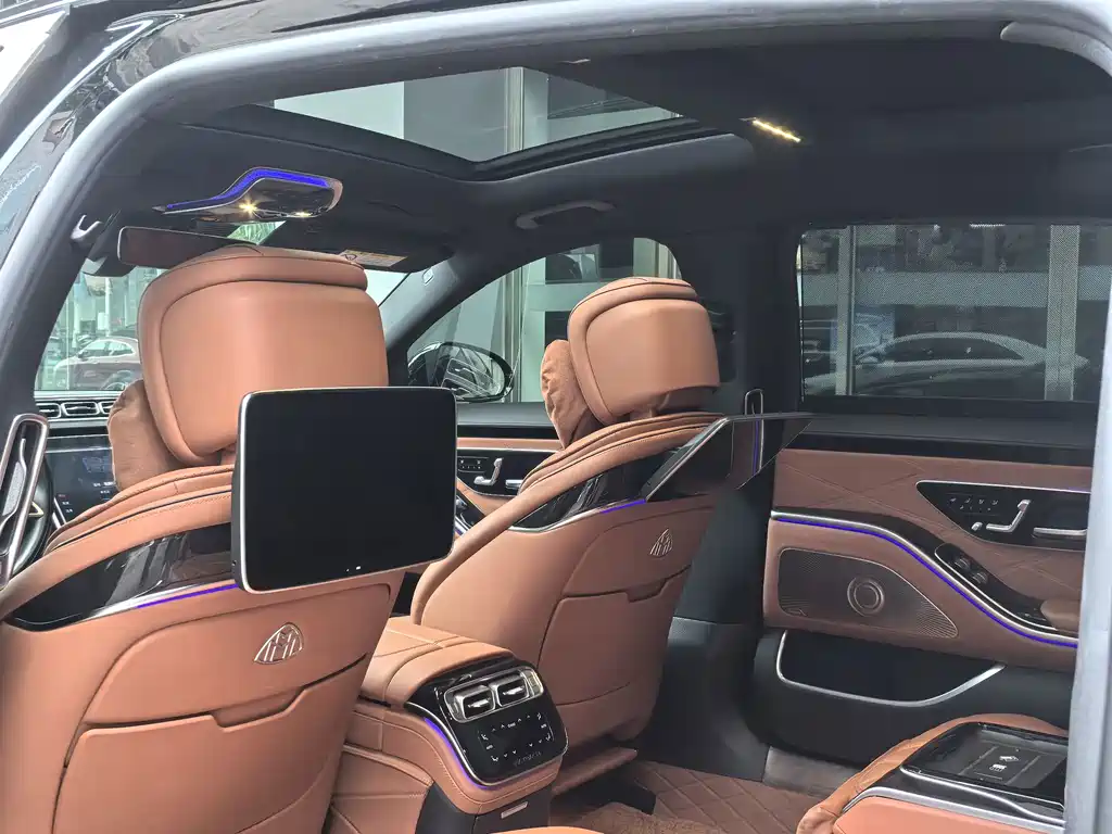 Mercedes-Benz S-Class — миниатюра 12