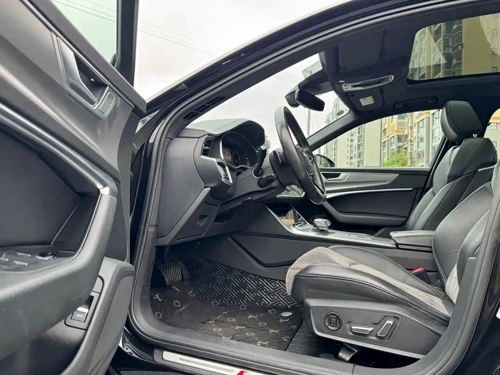 Audi A6L — миниатюра 4