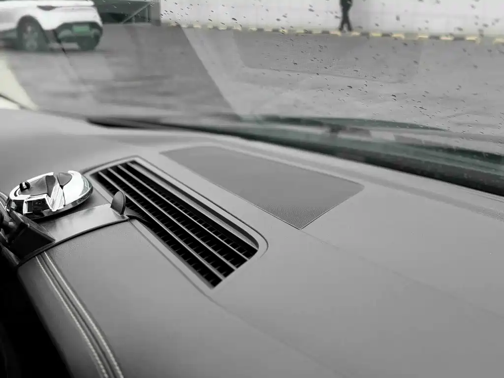 Volkswagen Touareg — миниатюра 13