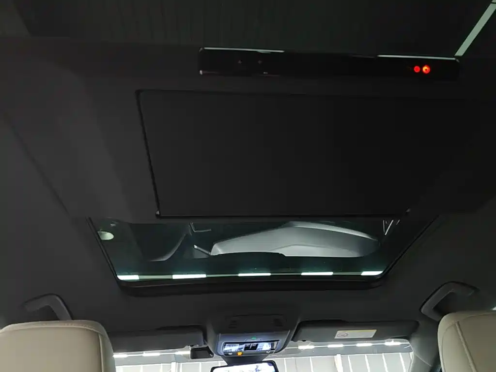 Audi Q5 e-tron — миниатюра 18