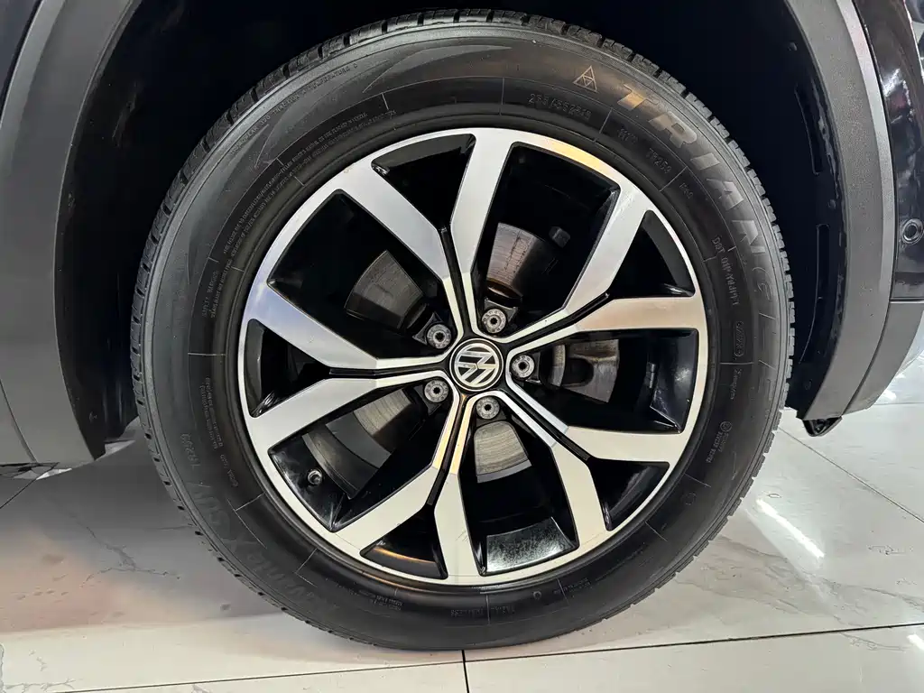 Volkswagen Teramont — миниатюра 13