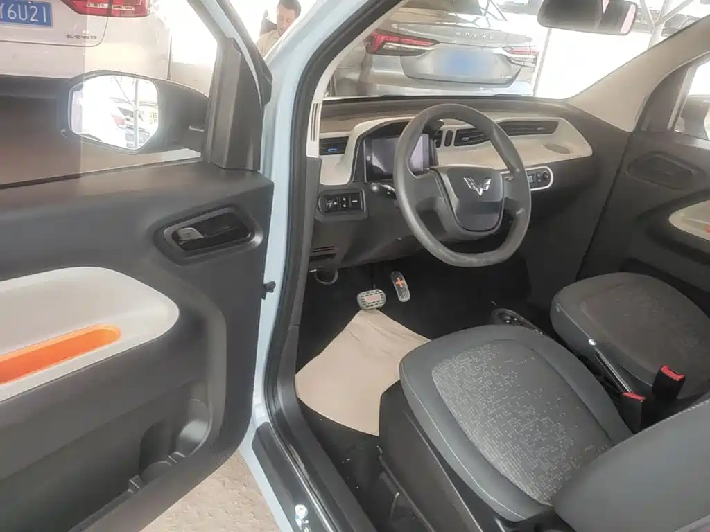 Wuling MINIEV — миниатюра 16