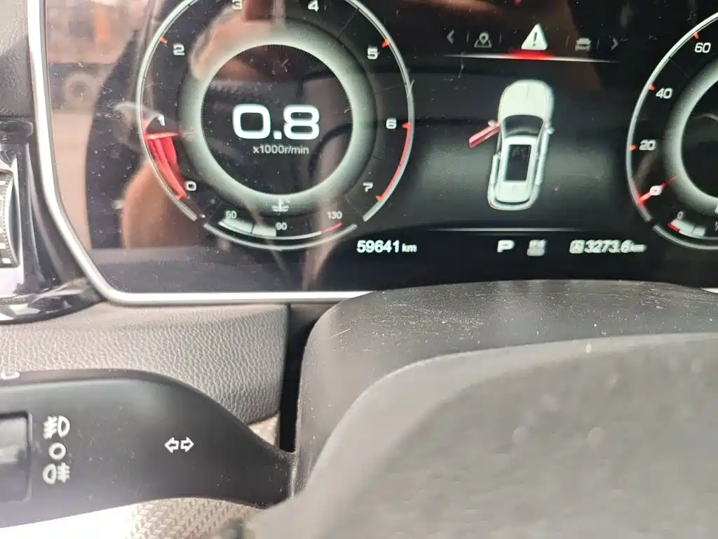 Hongqi Hongqi HS5 — миниатюра 8