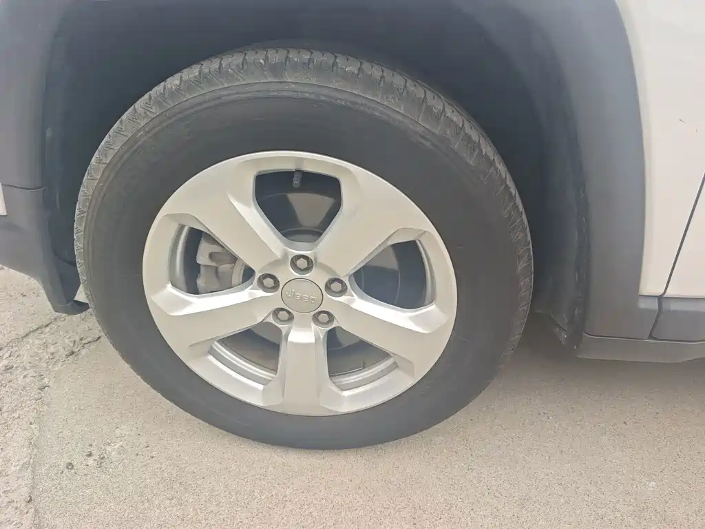 Jeep Compass — миниатюра 9
