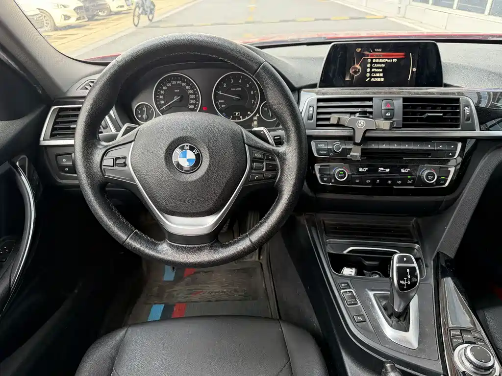 BMW 3 Series — миниатюра 9