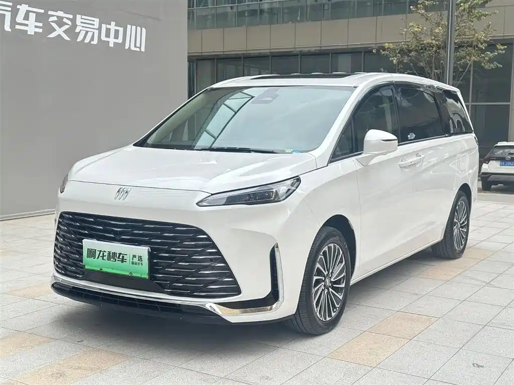 BUICK GL8 NEW ENERGY