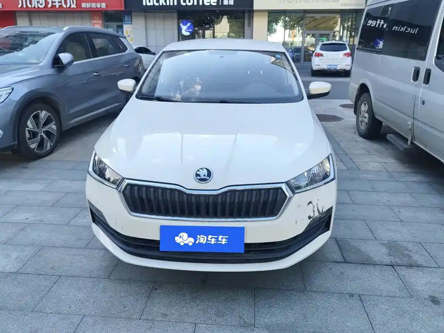 Skoda Rapid — миниатюра 2