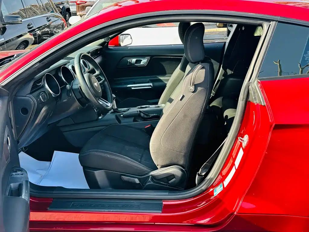 Ford Mustang 2019 2.3L EcoBoost