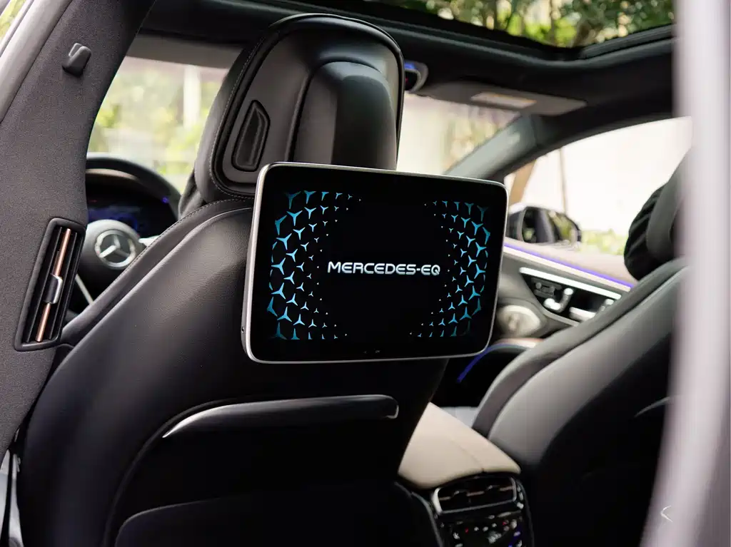 Mercedes-Benz EQS — миниатюра 17