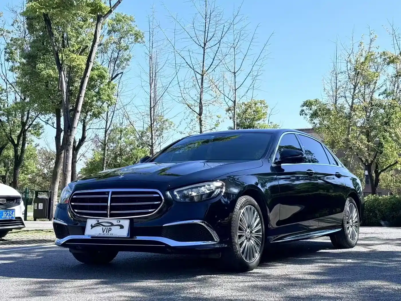 奔驰E级 2022款 改款 E 300 L 豪华型 2022