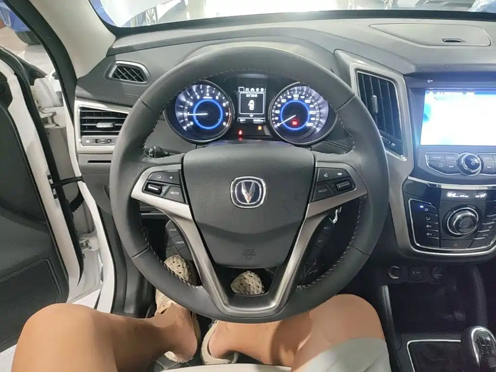 Changan CS35 — миниатюра 11