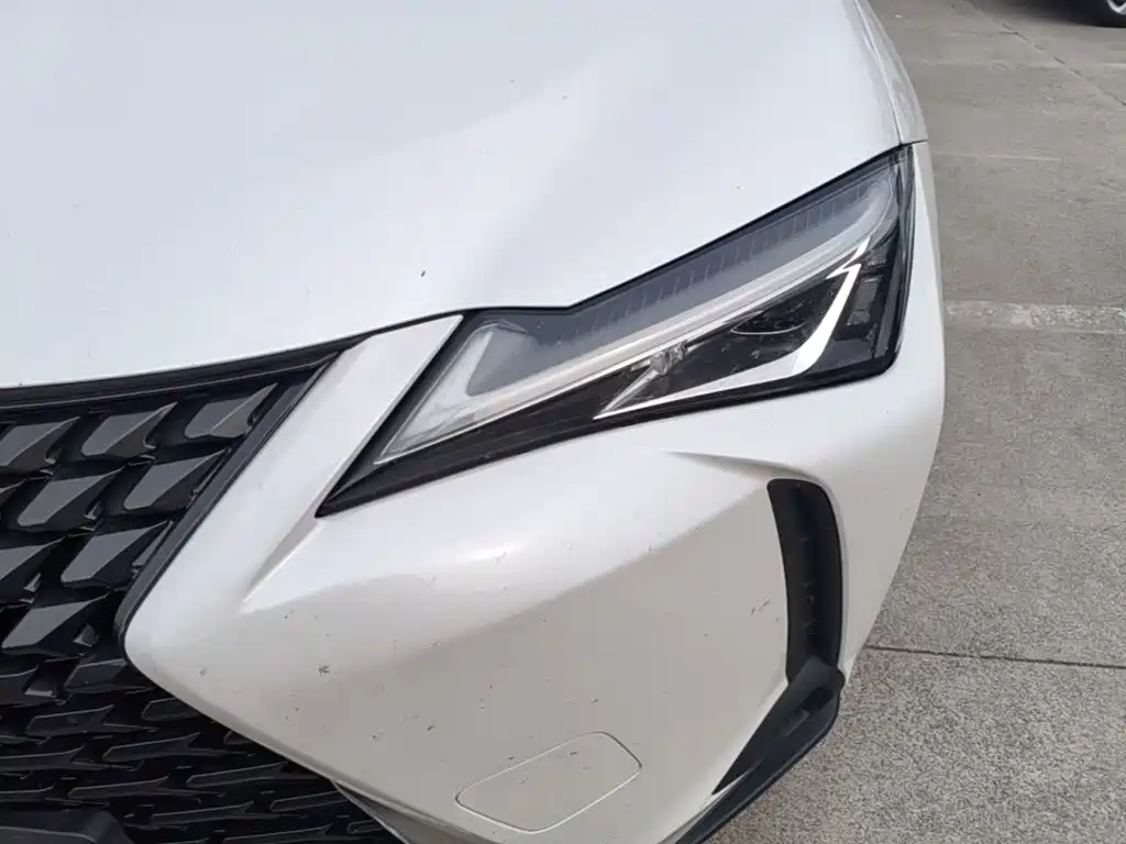 Lexus UX — миниатюра 24