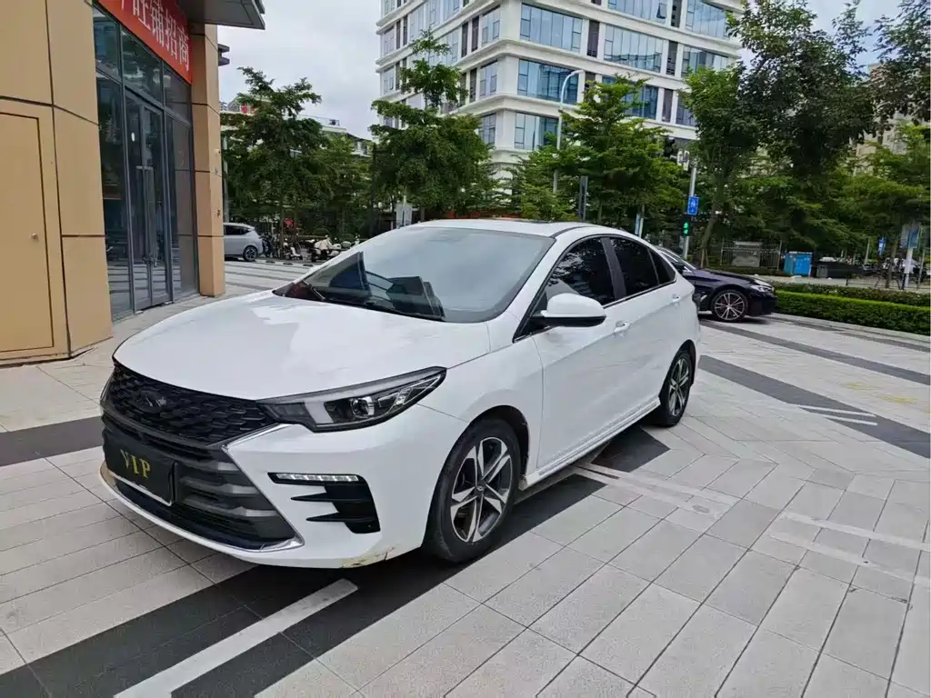 Chery 5 PLUS
